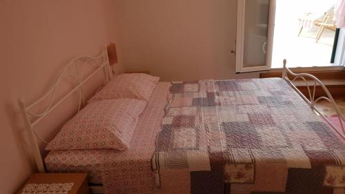 Room in Bol with terrace, air conditioning, WiFi, washing machine 3416-6, Бол (фото 9)