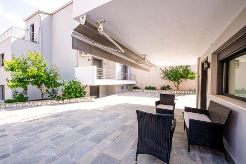 W1 Rooms in Keramoti