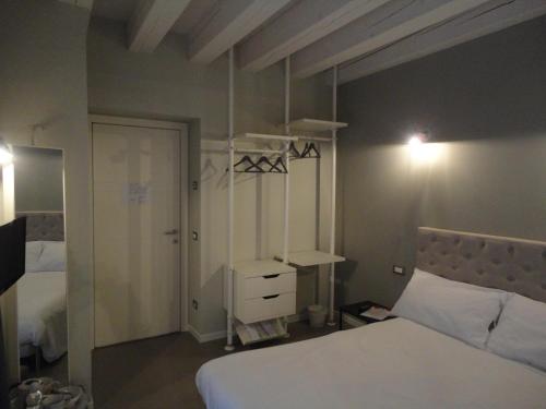 Corte Merighi Charming Rooms, Verona (foto 2)