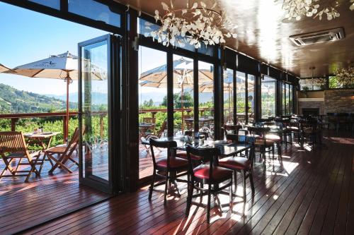 Alluvia Boutique Winery & Luxury Accommodation 3