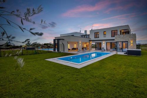 4 bedrooms, 6 beds