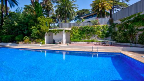 Beau T2 dans Residence avec Piscine proche mer + PK