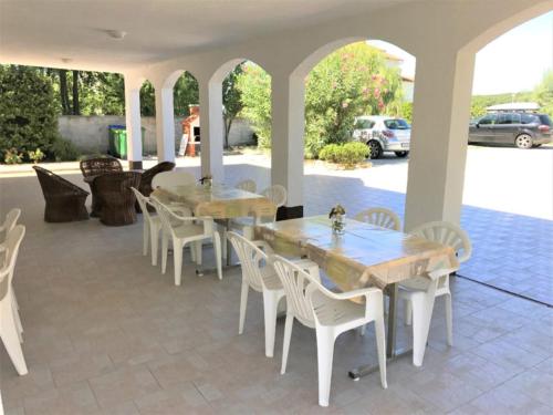 Apartment in Lopar with sea view, terrace, air conditioning, Wi-Fi (4607-2)