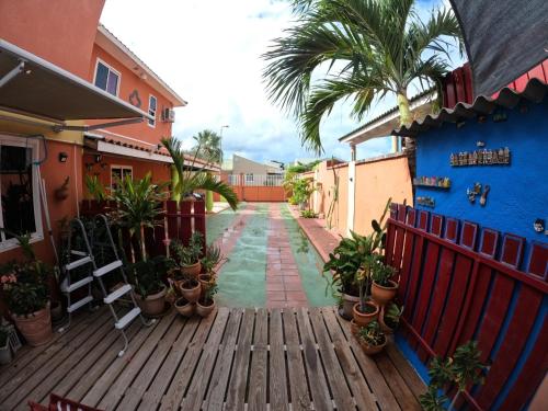 外部景觀, 特拉克拉公寓 (Terrakota Apartments) in 威廉斯塔德市中心