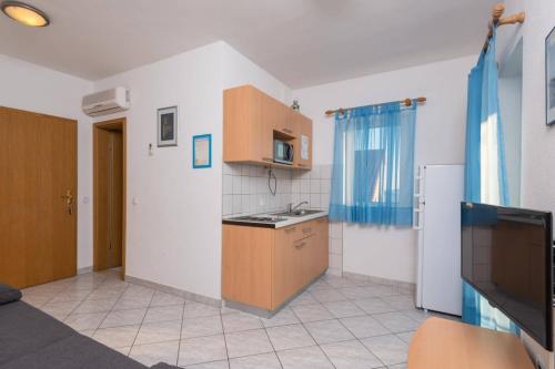 Apartment in Orebic with sea view, balcony, air conditioning, WiFi (4934-7), Orebić (photo 5)