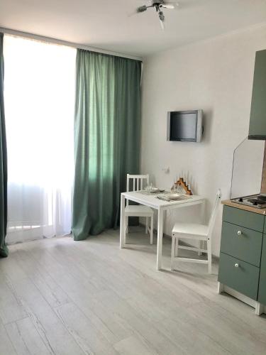 Aviator Apartment - main image