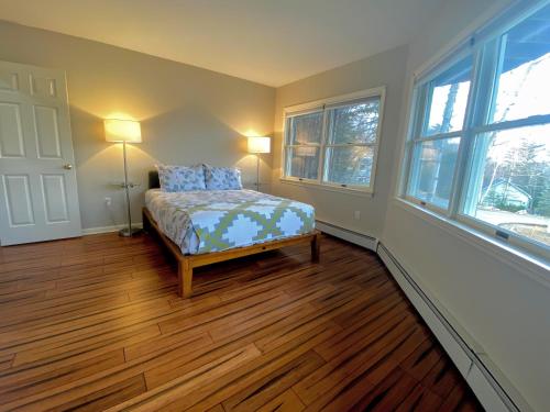 E7 Sunny Bretton Woods private home next to the slopes of Bretton Woods Hot Tub, Wifi E7 Sunny Bretton Woods private home next to the slopes of Bretton Woods Hot Tub, Wifi