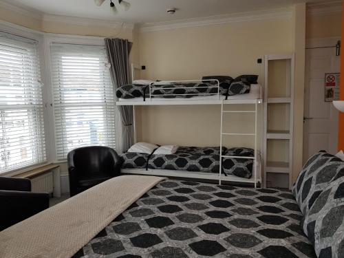 Seamore Guest House - image 11