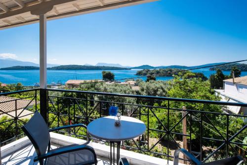 Spiros Sea View 4