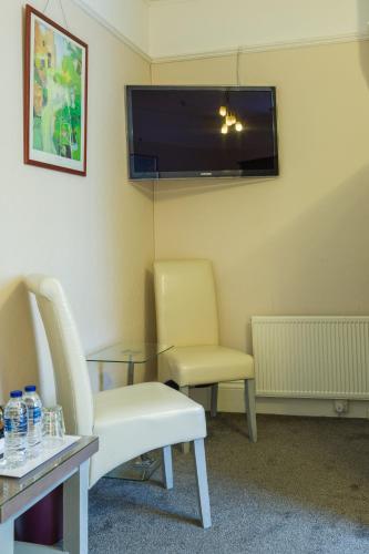 The Rosscourt-Adults Only - image 4