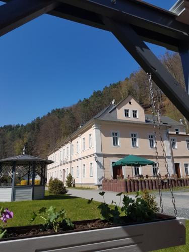 Hotel Garni Dekorahaus – Bad Schandau, MA