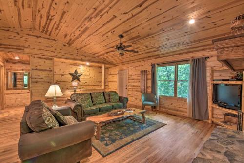 The Round About at Sautee Mountain Retreat! in Clarkesville, USA