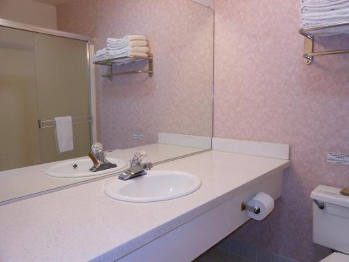 2 double beds