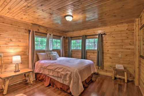 The Wishing Well Cabin Pool Table, Firepit