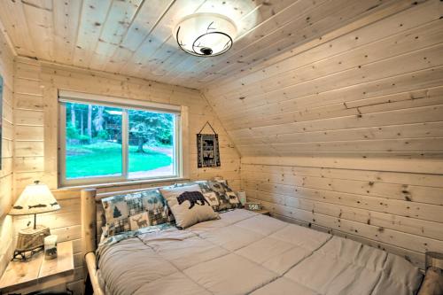 Cozy Waterside Chalet By Mt Rainier National Park! - image 7