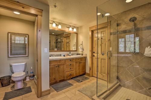 Mtn Retreat with Hot Tub Access 1 Mi to Ski! - image 7