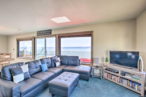 Breathtaking Bear Lake Escape with Game Room! - image 5