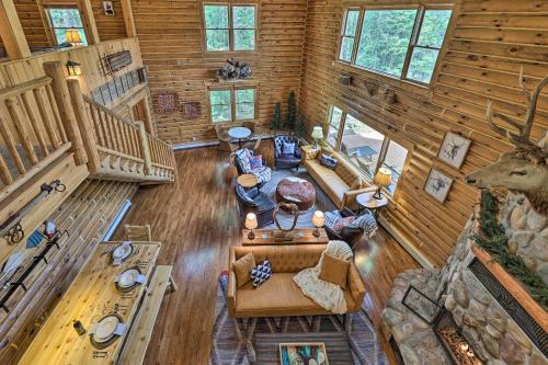 Luxe Riverfront Lodge by Torch Lake with Kayaks