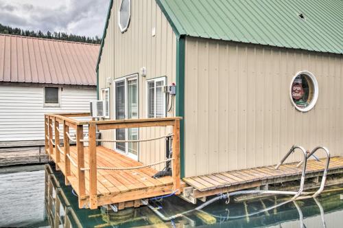 Serenity at Scenic Bay Floating Cottage with Views!