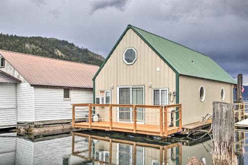 Serenity at Scenic Bay Floating Cottage with Views!