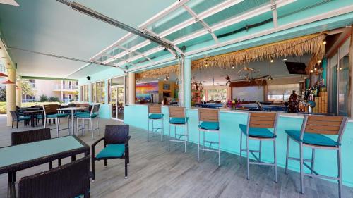 Restaurant, The Grand Caymanian Resort in West Bucht
