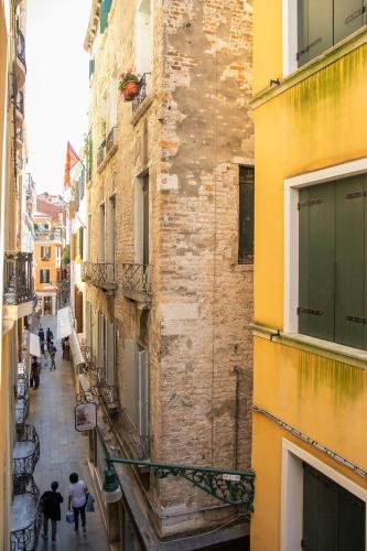 Hidden Gem in Venice 1