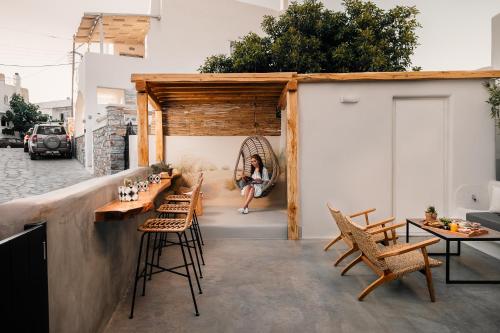 Exterior view, Emery Boutique Apartments in Naxos Island