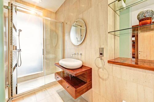 Luxury Massive TOWNHOUSE by Harrods