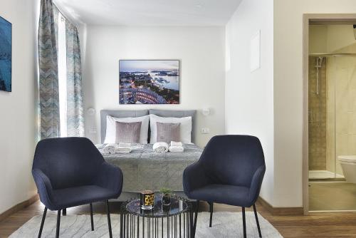 D&A Central Luxury Apartments with FREE Parking 2