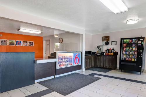 ล็อบบี้, Motel 6 Beaver, UT in บีเวอร์ ยูท่าห์