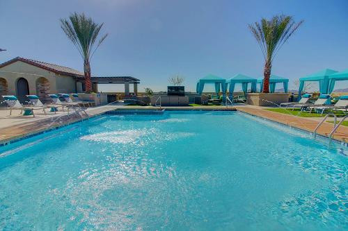 Rooftop Pool-Views-Close to Kierland with Parking-C4419 - image 10