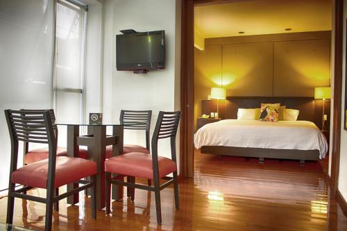 Suites Aura For Living in Mexico City, Mexico