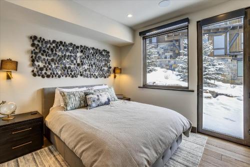 Falcon Haus Home - image 2