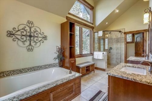 Highlands Getaway home - main image