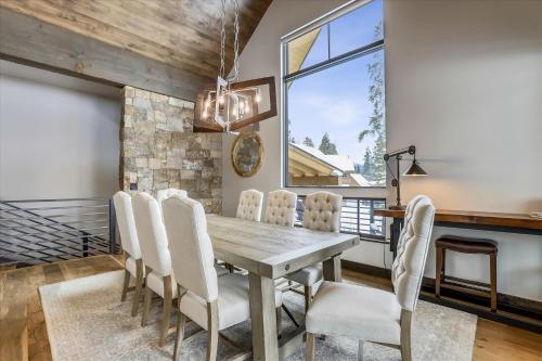 Five Peaks townhouse - image 9