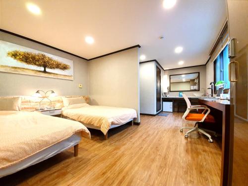 Forêt Guest House Room Type - Superior Twin Room