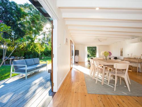 Beachwood - Firepit - Pet Friendly - 2 Mins Walk to the Beach