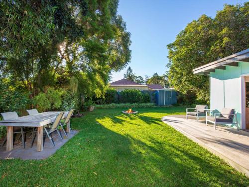 Beachwood - Firepit - Pet Friendly - 2 Mins Walk to the Beach