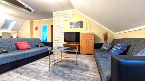 Central Apartman - image 8