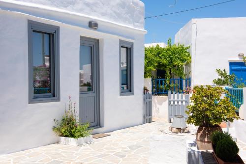 Dora's traditional houses 5