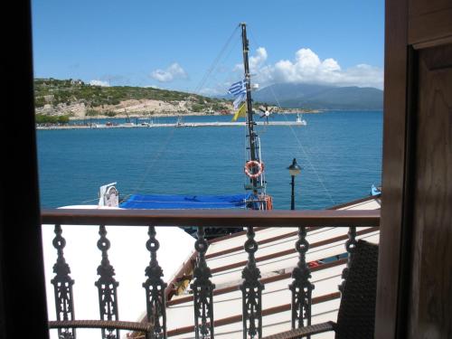 Polyxeni Hotel - image 2