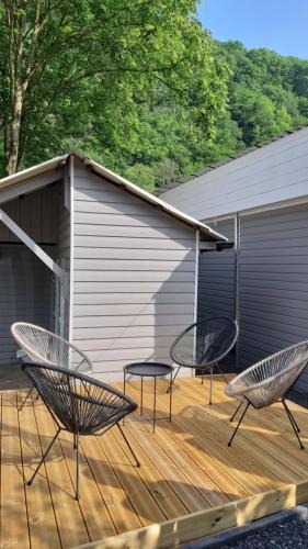 le bonheur à rive (le bonheur a rive) in 孔布蘭歐蓬