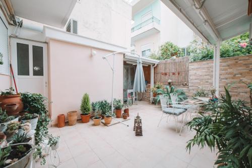 Balcony/terrace, Debbie's House in Mpournias