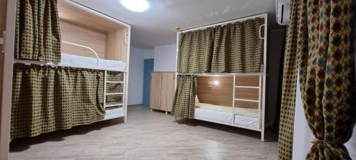 Bed in 6-Bed Mixed Dormitory Room