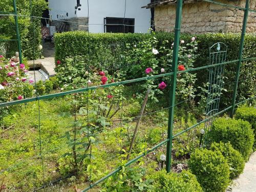 Kert, Дургунската къща -Durgunskata kashta in Stolat