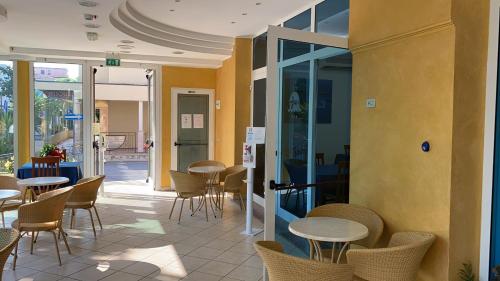 Dea Della Salute Hotel - image 11