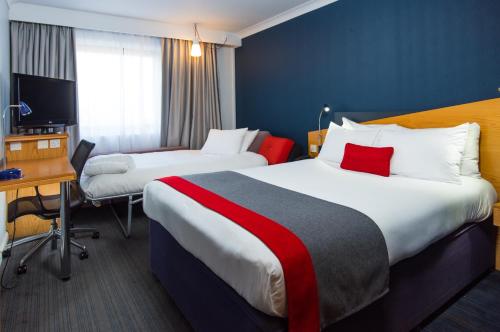 Holiday Inn Express Derby Pride Park an IHG Hotel - image 10