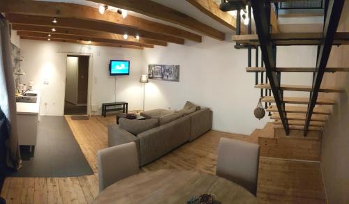 Apartment - Split Level image 10