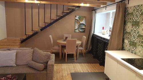 Sobieski Maisonette Apartments - image 3