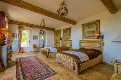 Villa LA BASTIDE DES VIRETTES gîte à louer Rourebel